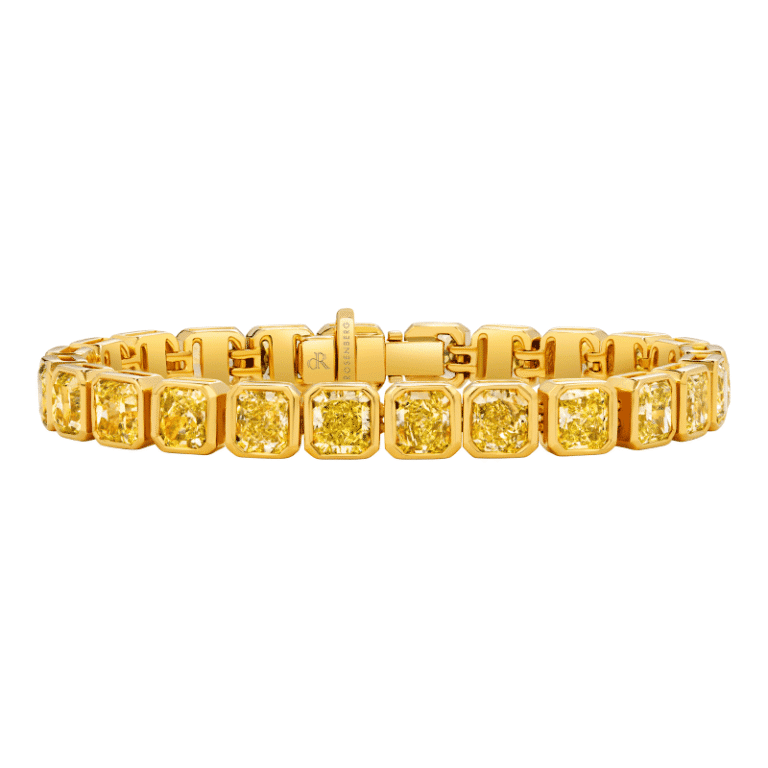 26 Carat Radiants Fancy Yellow VVS1-SI1 Diamond Bracelet